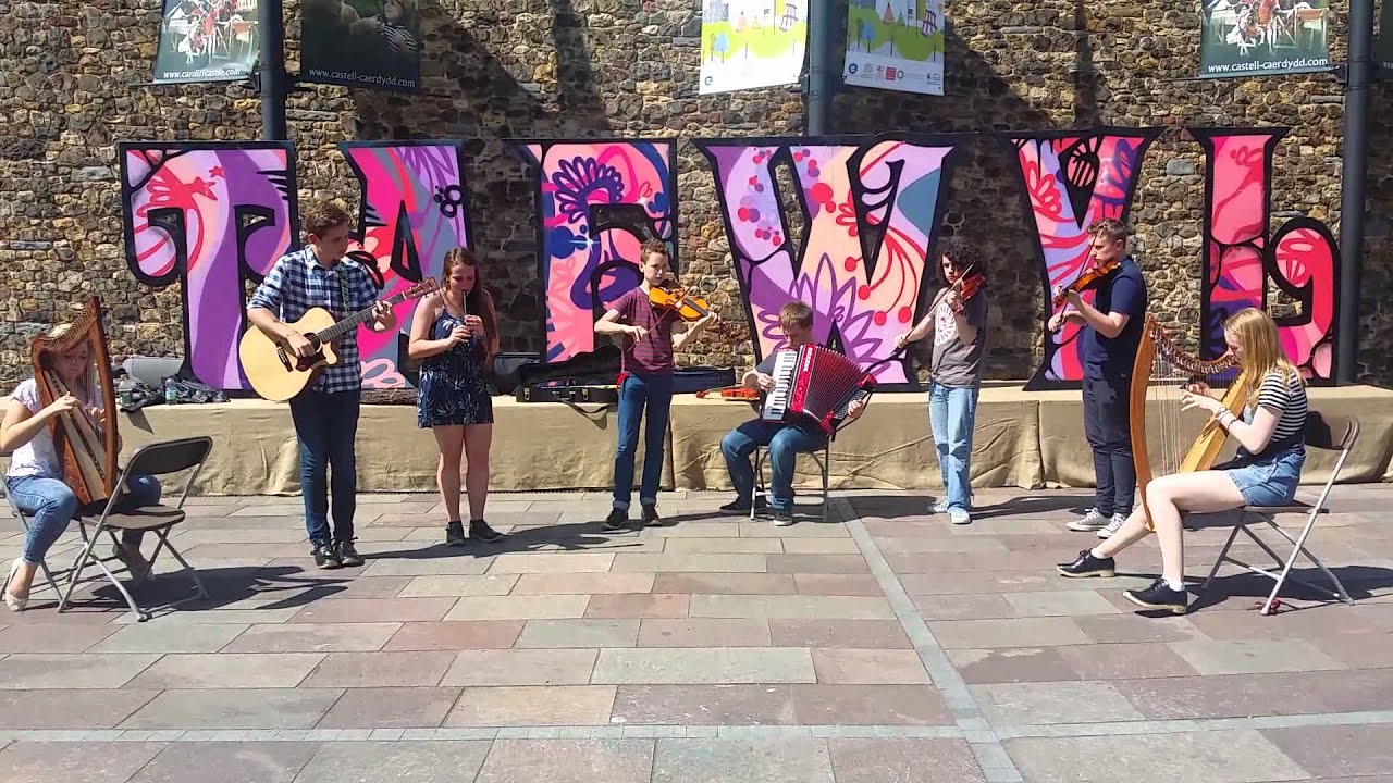 Croeso Gwerinol i Tafwyl 2015
