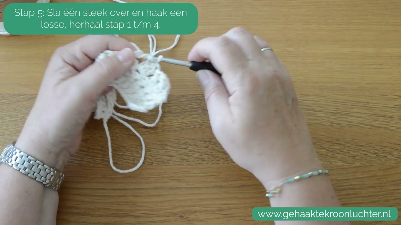 DIY: Drie samengehaakte stokjes haken (bolletjesteek) 🤩