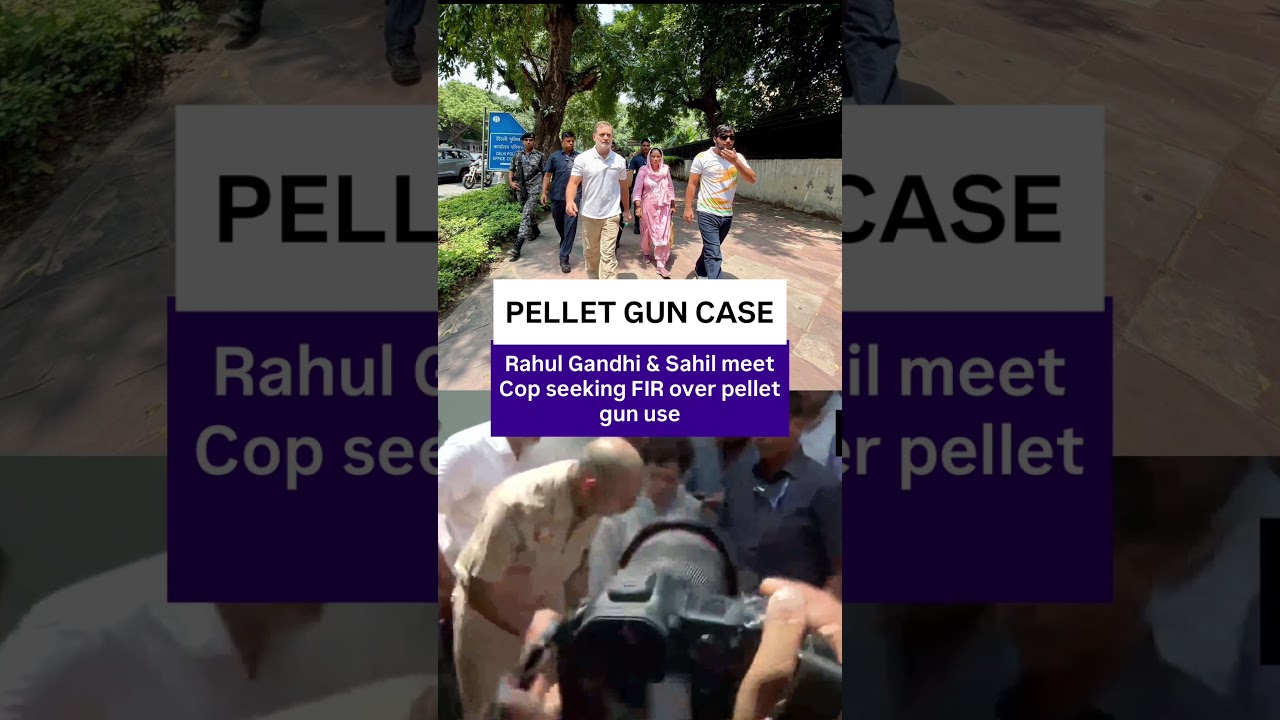 BREAKING | Rahul Gandhi Reaches Police station With Pellet Gun Victim Seeking FIR
