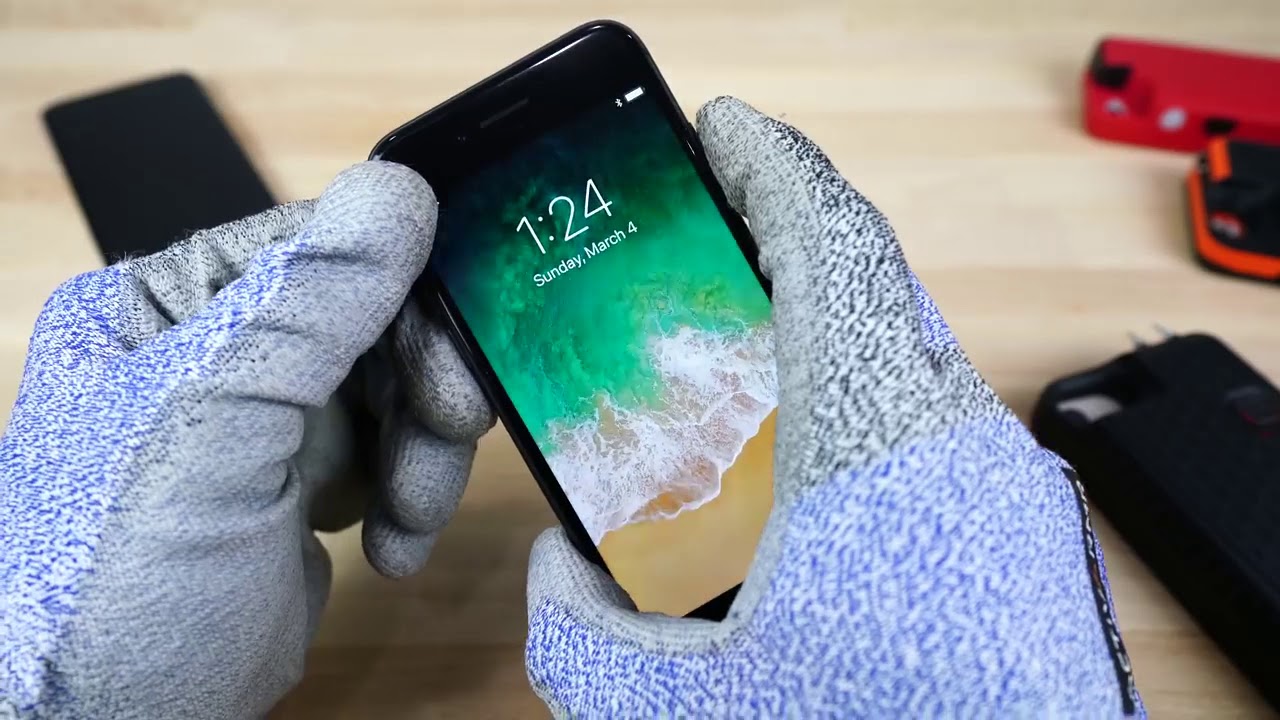 Tasing an iPhone X With an iPhone 8 Taser Case