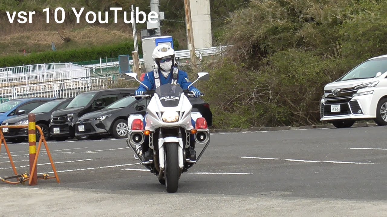 学生バイク！！白バイが見てるとも知らず停止線をノンストップで通過！！•自転車1発赤切符！！白バイの目の前で停止線をぶっちぎるBBA！•乳幼児を乗せたBBAの危険運転！！等　一時停止取り締まり特集
