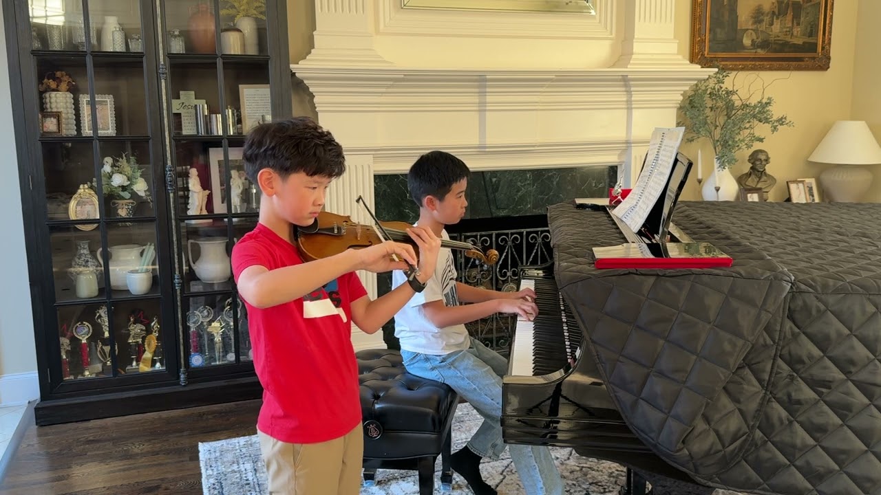 Sarabande by Bohm performed by Sean Kim (10yrs) and Andrew Zhang (11yrs)
