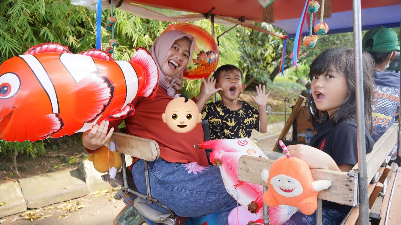IBU HAMIL NGIDAM NAIK DELMAN 🐴 Beli Balon Karakter Ikan | Salsa and Family