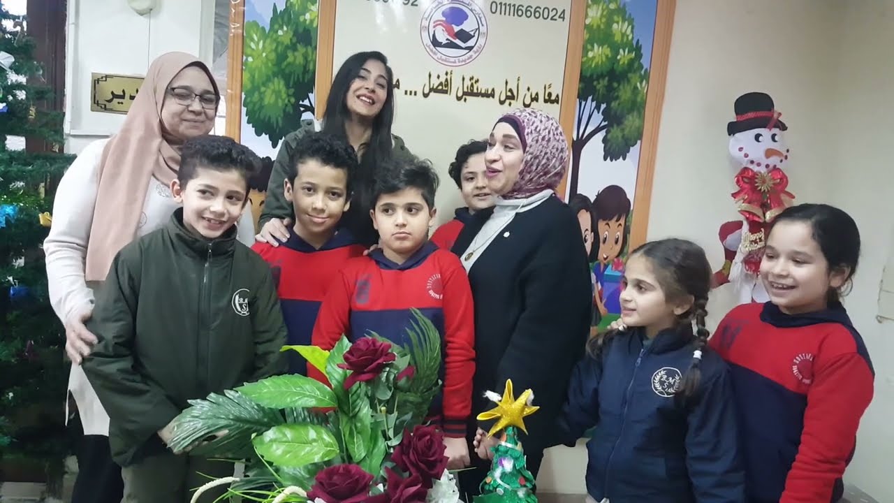 اسرة واحدة اهداء الى الطالب اياد عمرو من اسرة مدارس المنتزة الخاصة