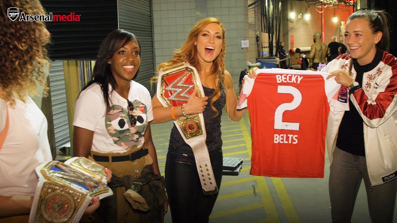 Arsenal meet WWE Women's Champion Becky Lynch at RAW in London