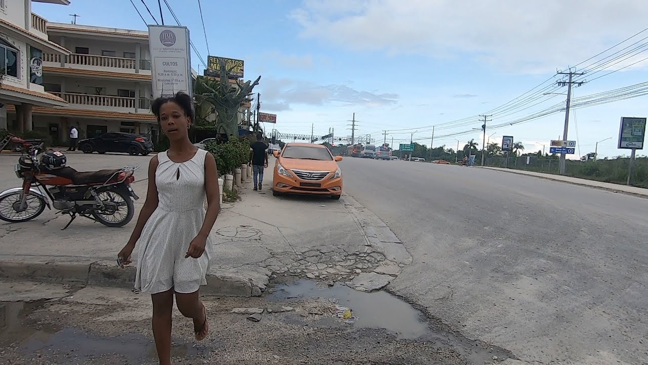 Walking the Streets of Bávaro - Punta Cana