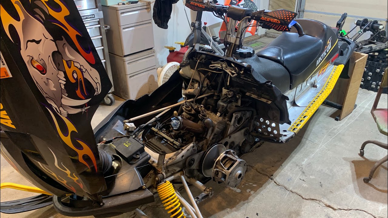 2003 Arctic Cat F7 Firecat -Servicing the Primary Clutch