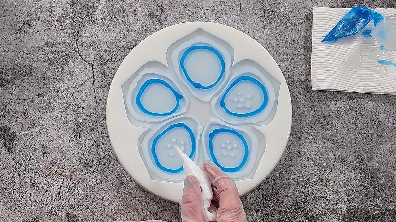 #2034 Don't Miss This Stunning NEW Resin Flower Design?