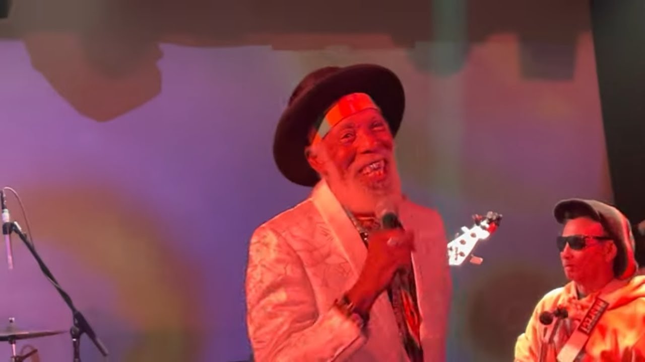 BIG YOUTH (backed by Soul Syndicate)  - Satta Massagana