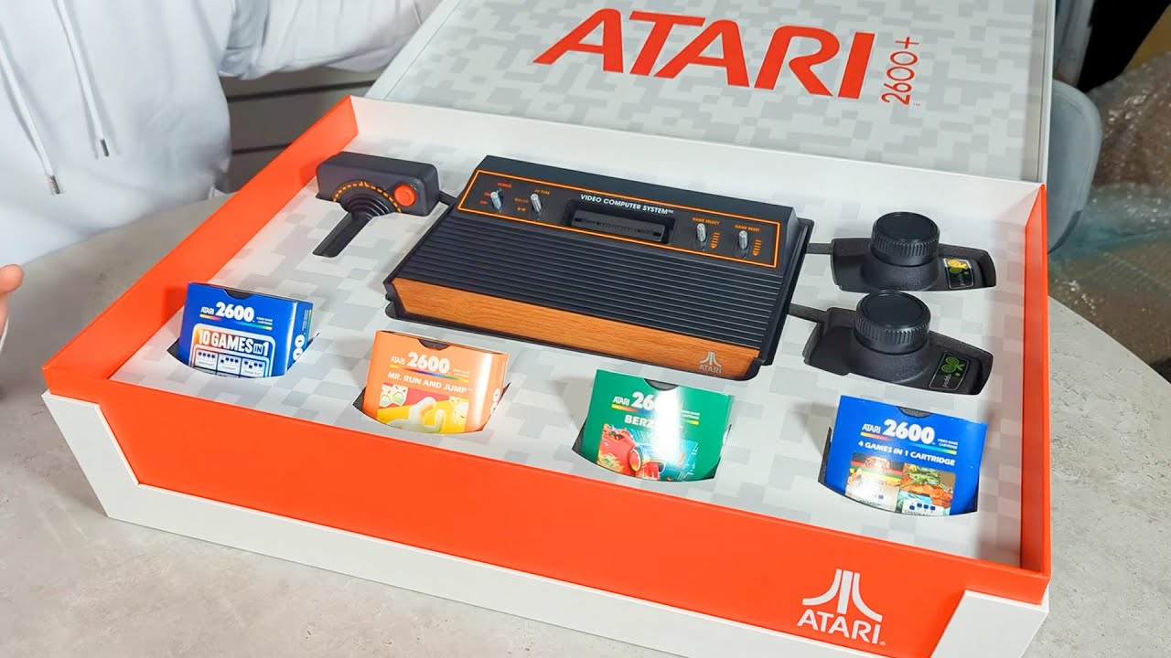 Unboxing the NEW ATARI 2600+
