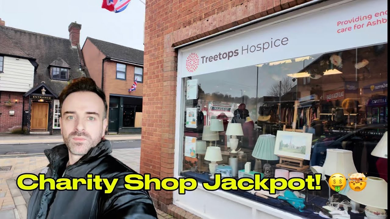 VLOG 32 - CHARITY SHOP JACKPOT! 🤯