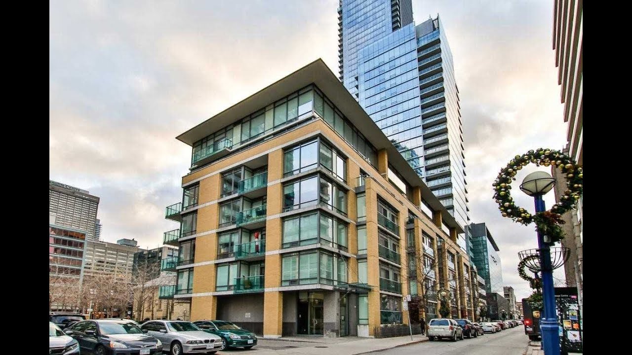 21 Scollard St Affortable Condo at Yonge And Bloor for sale