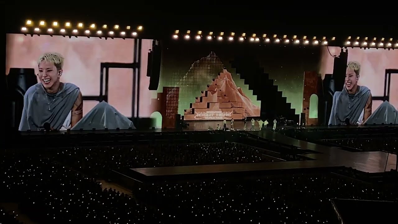 SEVENTEEN 세븐틴 - Smile Flower (웃음꽃) (SEVENTEEN [RIGHT HERE] WORLD TOUR IN BANGKOK 2025) FANCAM