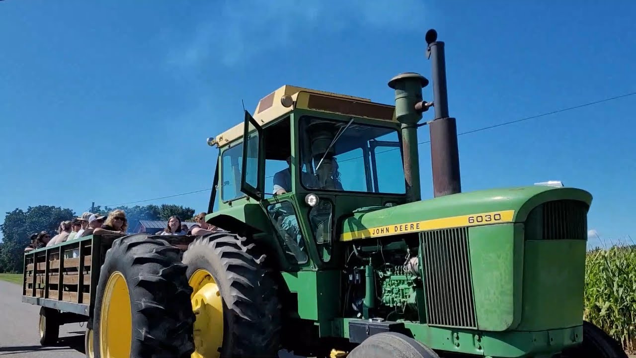 2025 S.U.M.B.I.T.C.H. Tractor Show