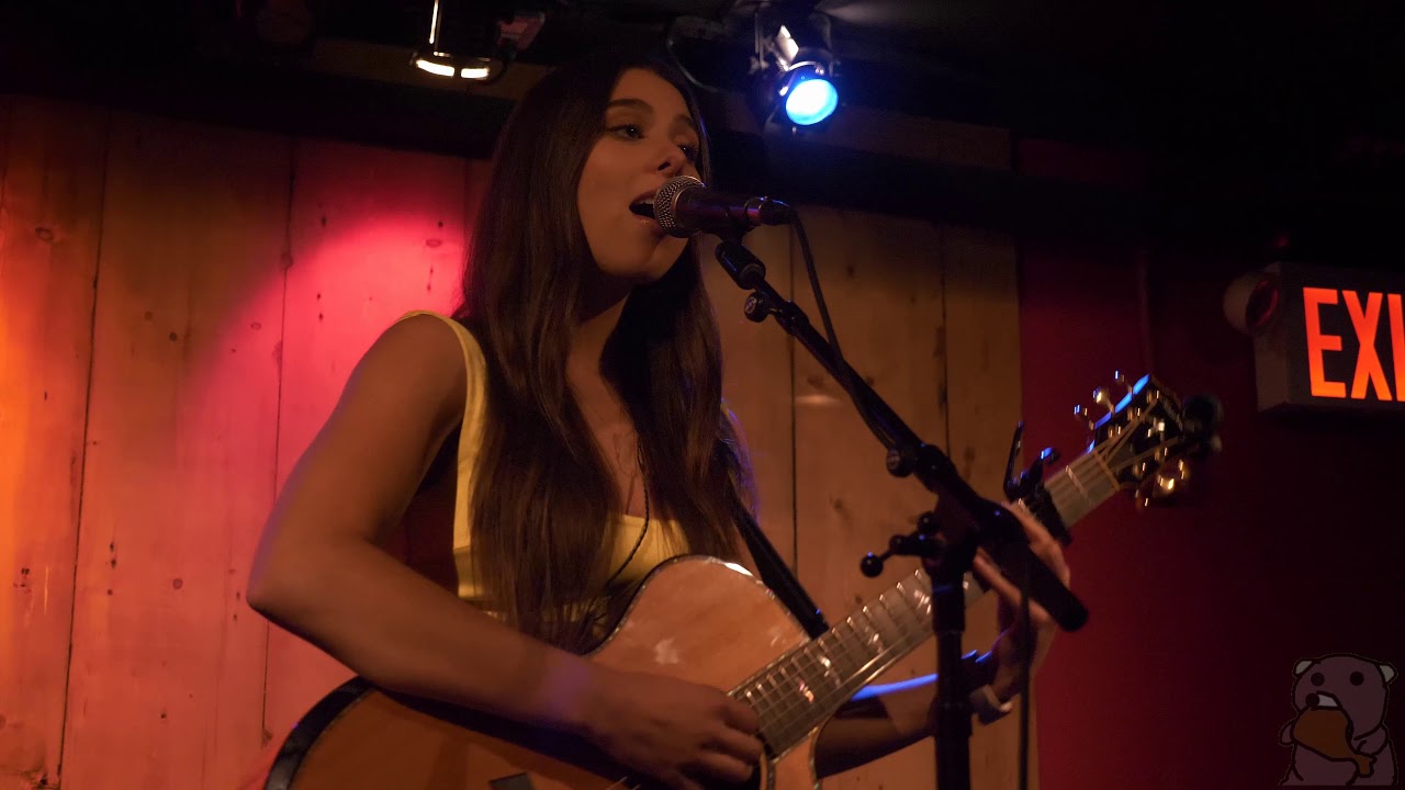 Kira Kosarin - Wandering Eyes (live @ Rockwood Music Hall 8/12/19)