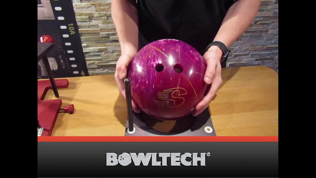 Jayhawk Ball Doctor by Bowltech's Ramon Hilferink