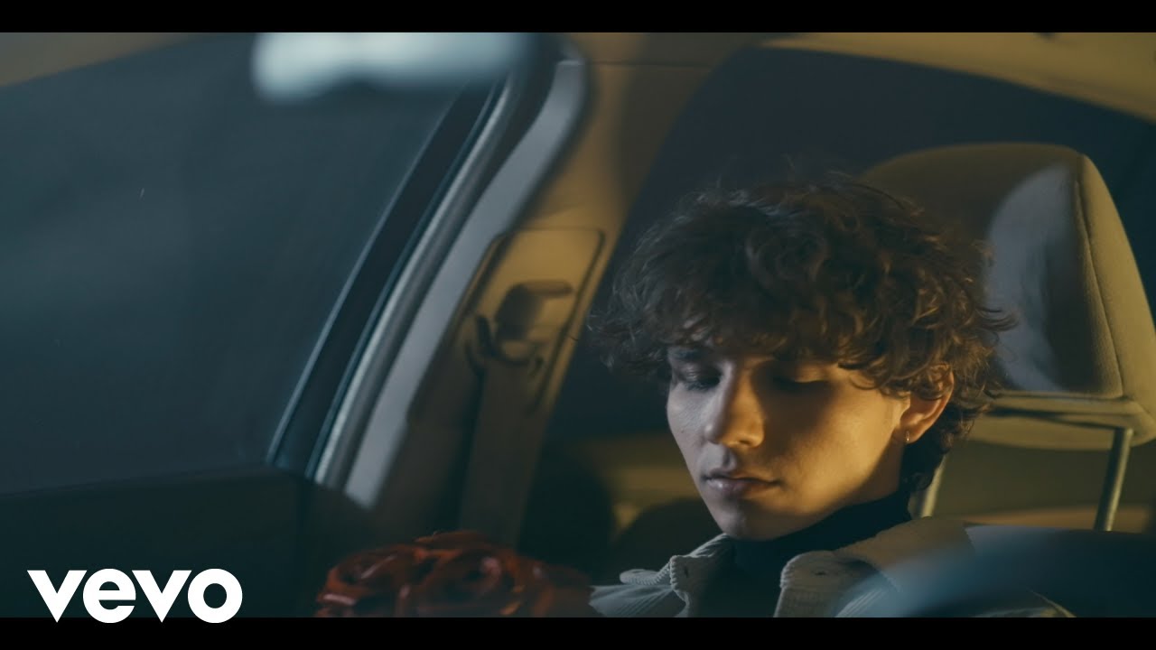 Finn Matthews - Clouds (Official Music Video)