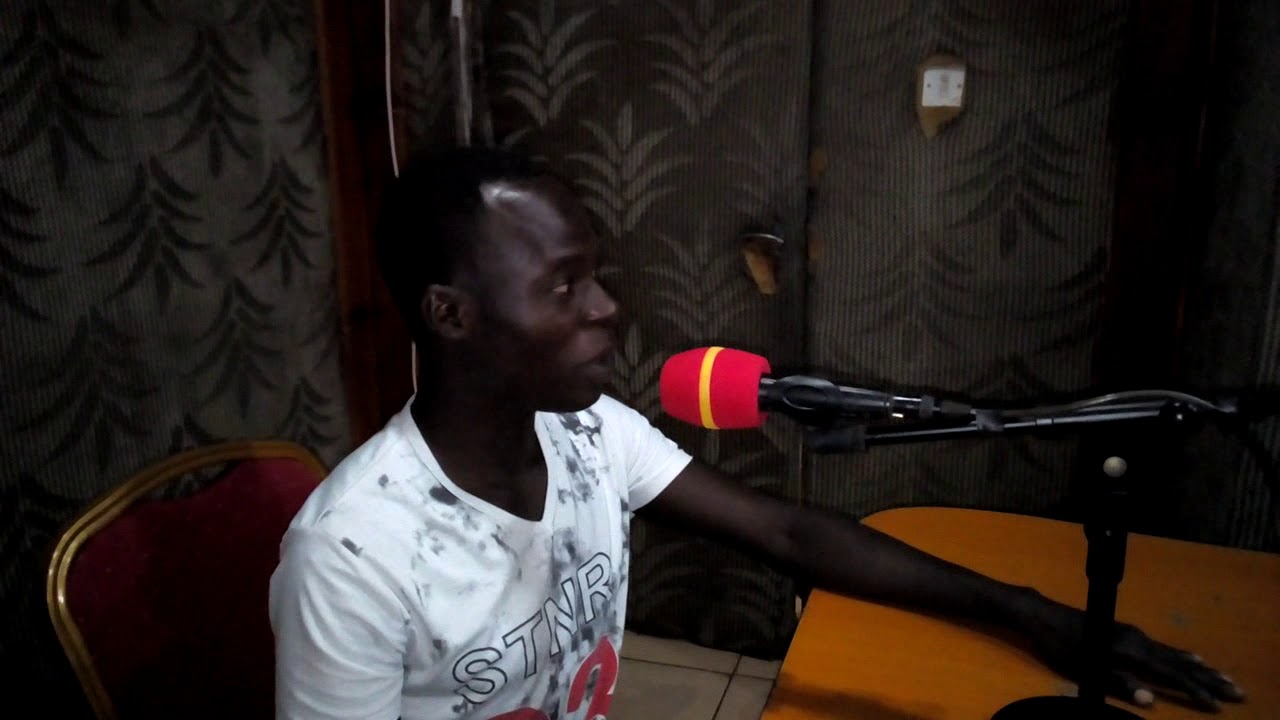 Lil Rock Mondri live interview on Divine fm 90.6 Apac