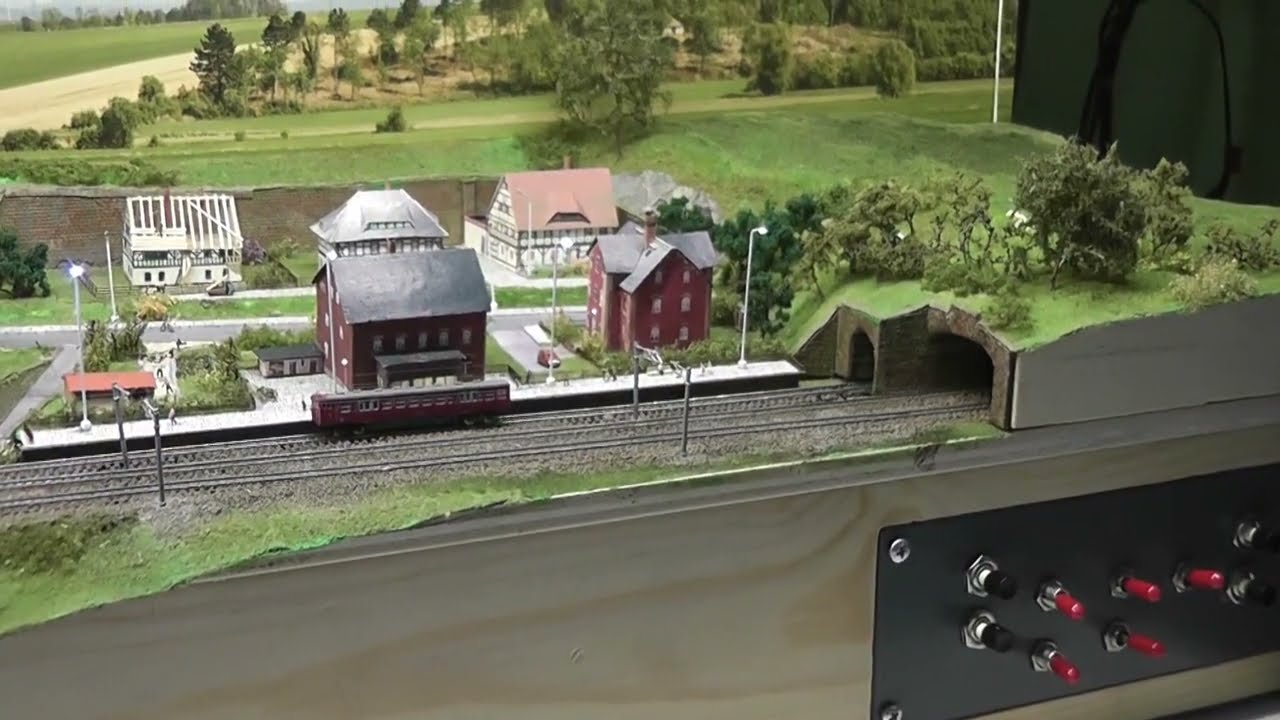 T Gauge  Spur Z Fan versucht sich an   Spur T Anlage Layout Scale