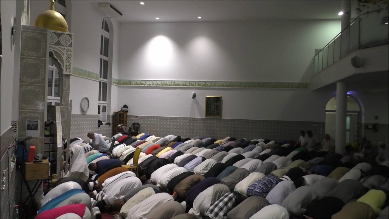 القارئ محمد فضيل. سورة يس. مسجد المهاجرين (المانيا) رمضان 2017