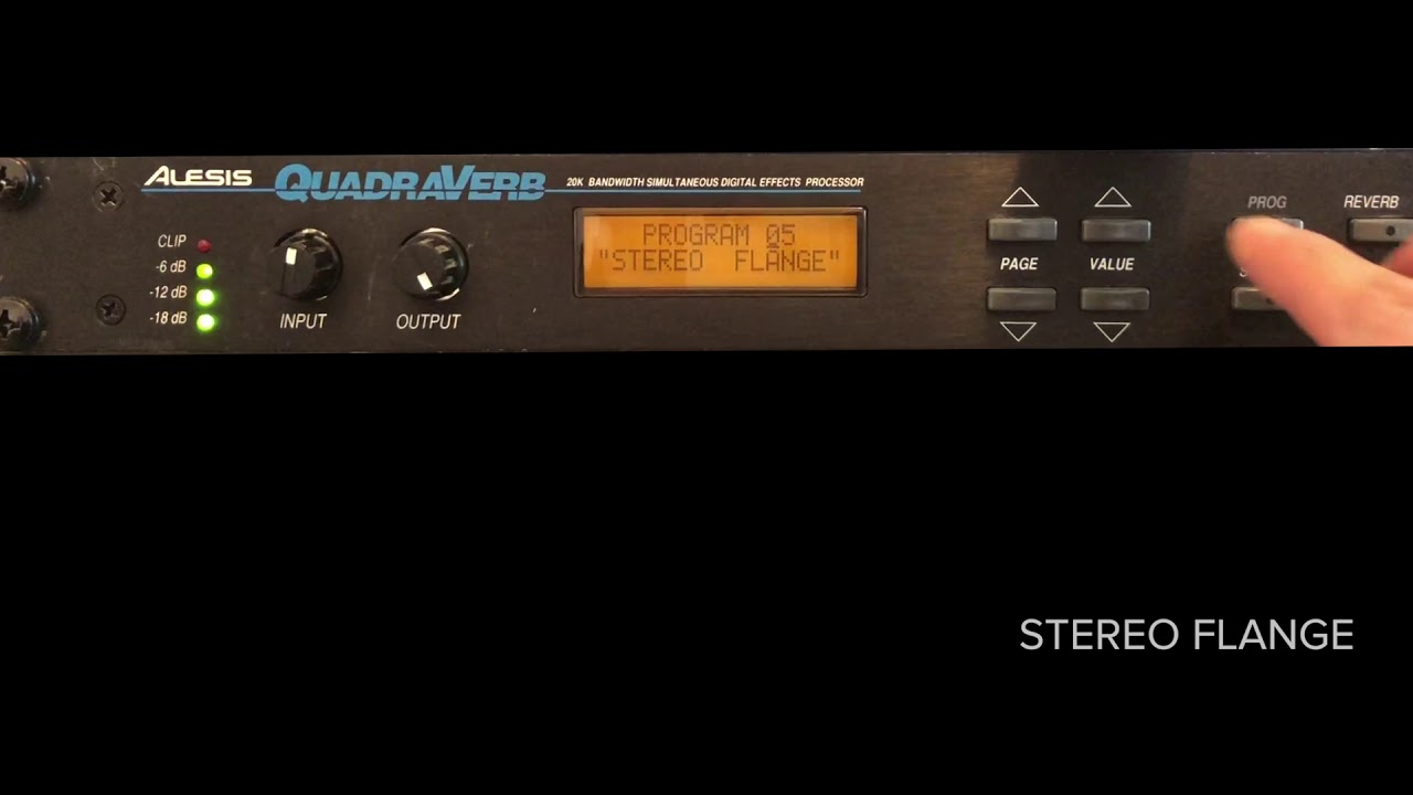Quadraverb FX on SH101 :: Aphex Riff