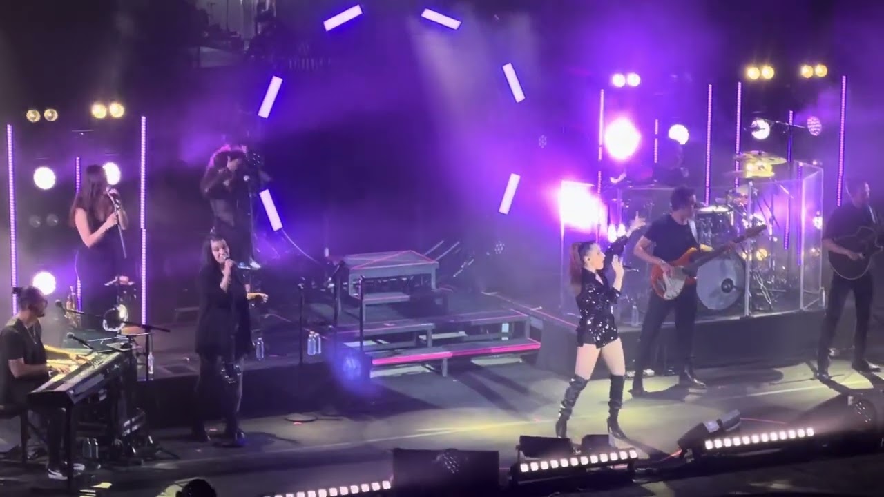 Malú, Gira 25 años. Festival de Medellín, Badajoz, Extremadura.