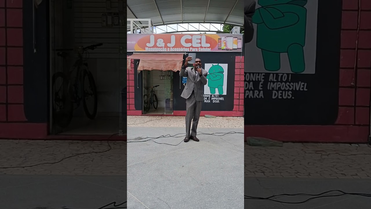 Pregando na praça de Capim Grosso