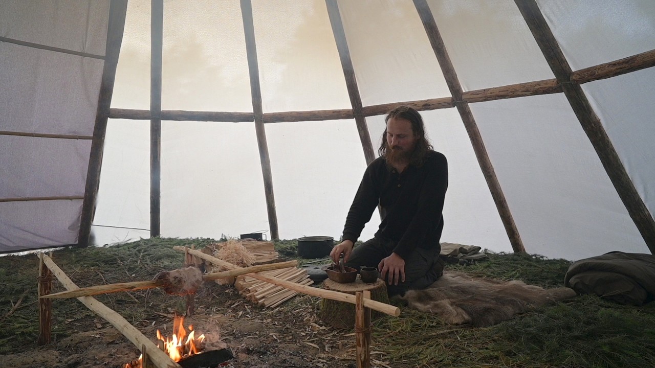 Bushcraft basecamp trip - new homemade lavvu, making chopping blocks, cooking steak, rain etc.