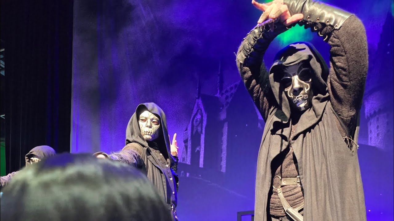 DEATH EATERS Take Over Hogwarts 🎃😱 #HarryPotter #WBStudioTour #DeathEaters #HalloweenAtHogwarts