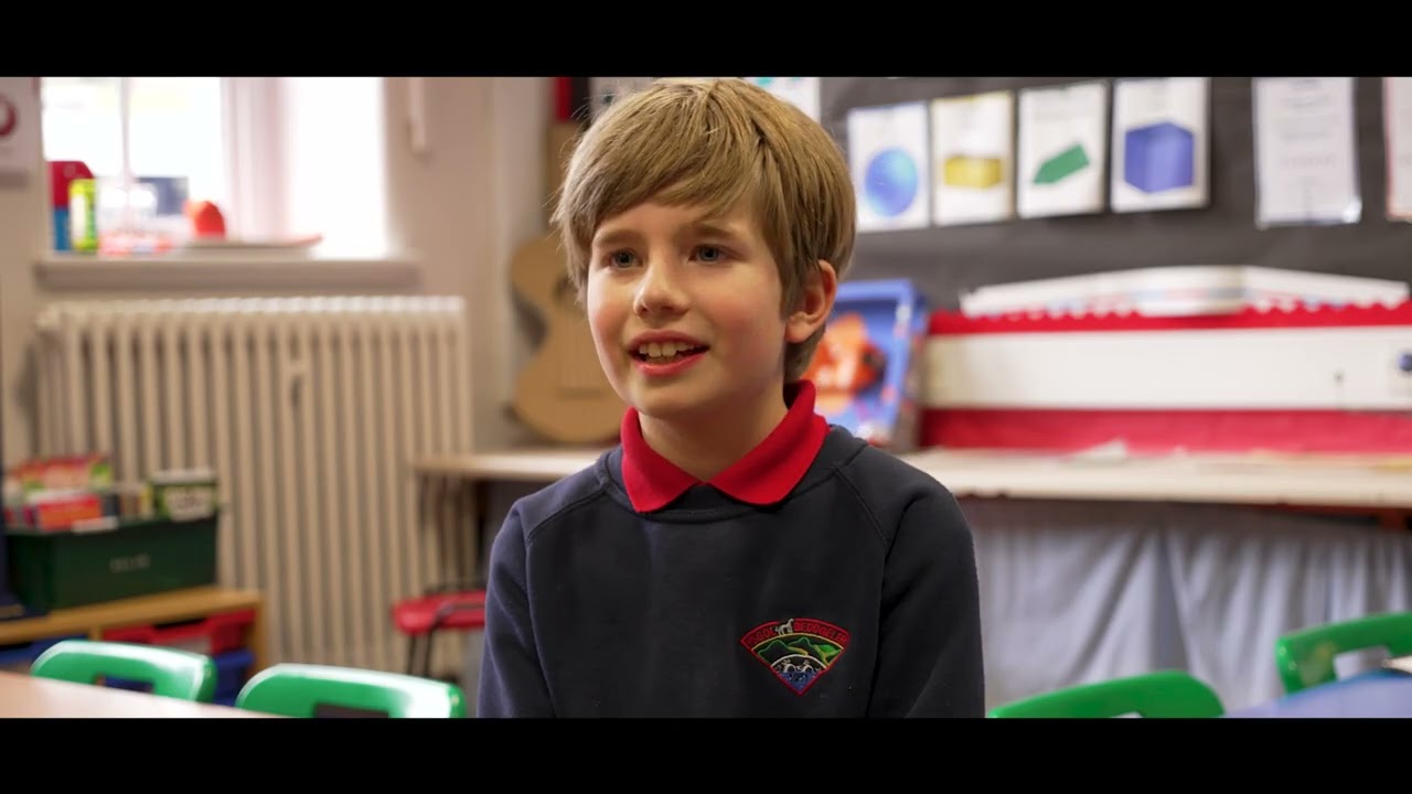 Ysgol Beddgelert: ethos ysgol gyfan a chynllun trawsgwricwlaidd o ddarllen gyda’u gilydd