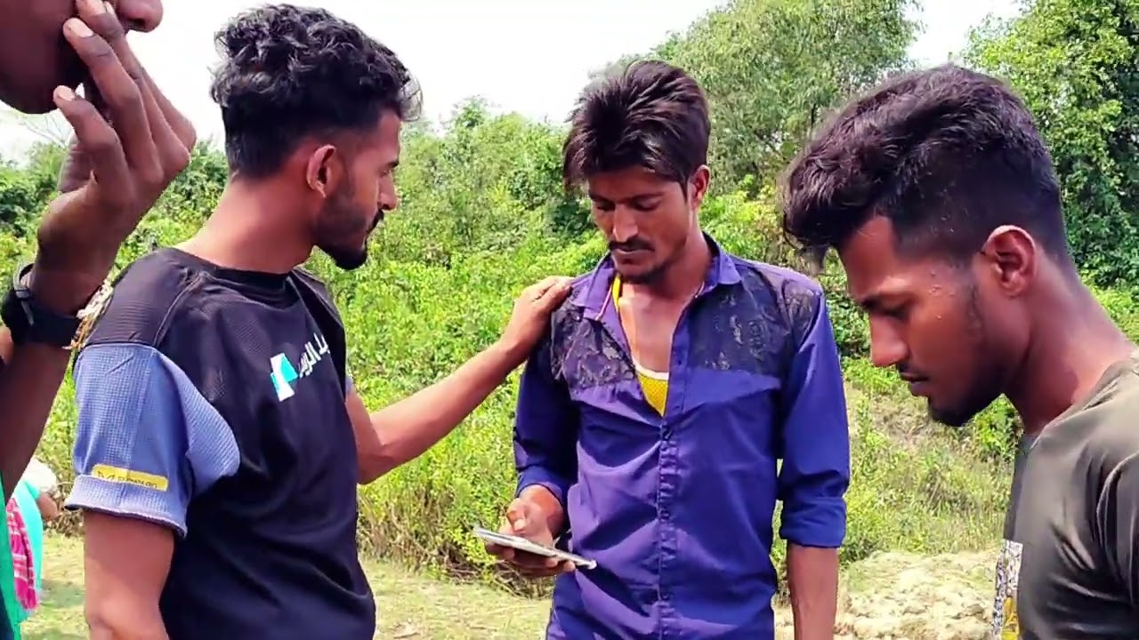 বন্ধুদেরকে নিয়ে আজকের সামাজিক কন্ঠে 