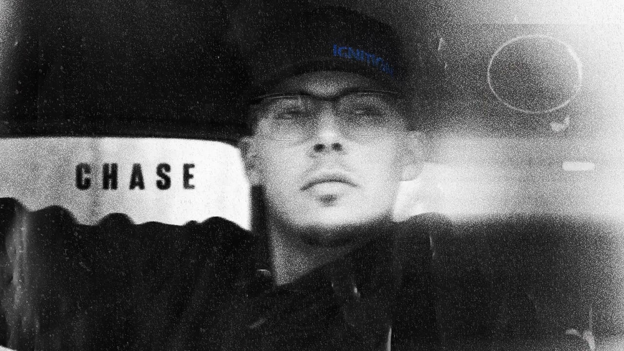 Chase Matthew - FIRE IN HER EYES (Visualizer)