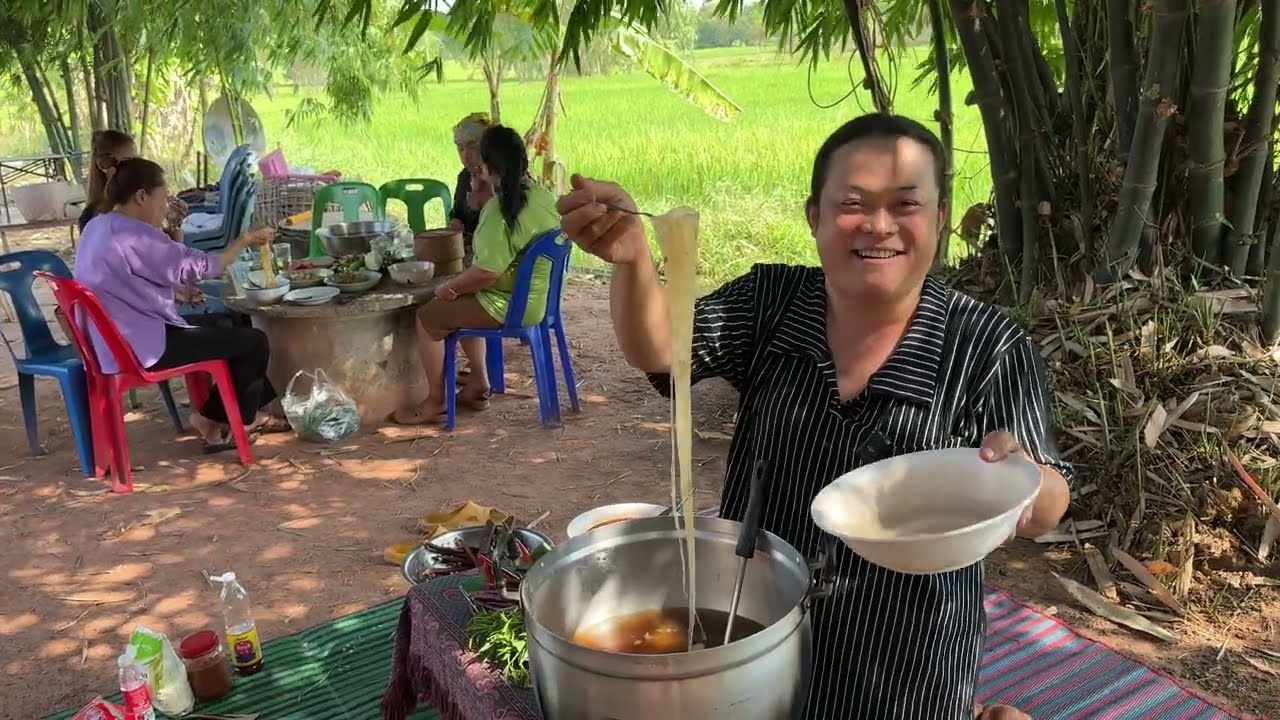 แกงเส้นนาปัง เมนูนี้ทำเมื่อไหร่ลูกค้าเต็มร้าน สูตรของนายหูดำ