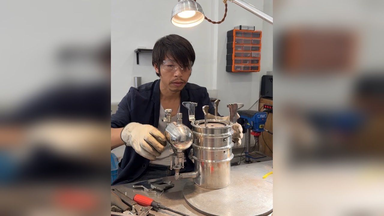 今天自制了一个废机油气化炉，蓝火感觉特别完美
