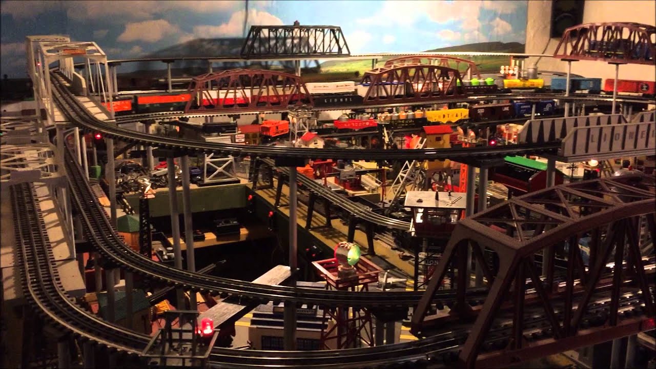 Scott Martins Lionel train layout