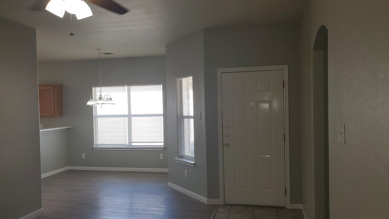 Welcome to 135 Marvin Cove – Your Perfect Rental Home in Hutto! Call Scott 512-363-7877!