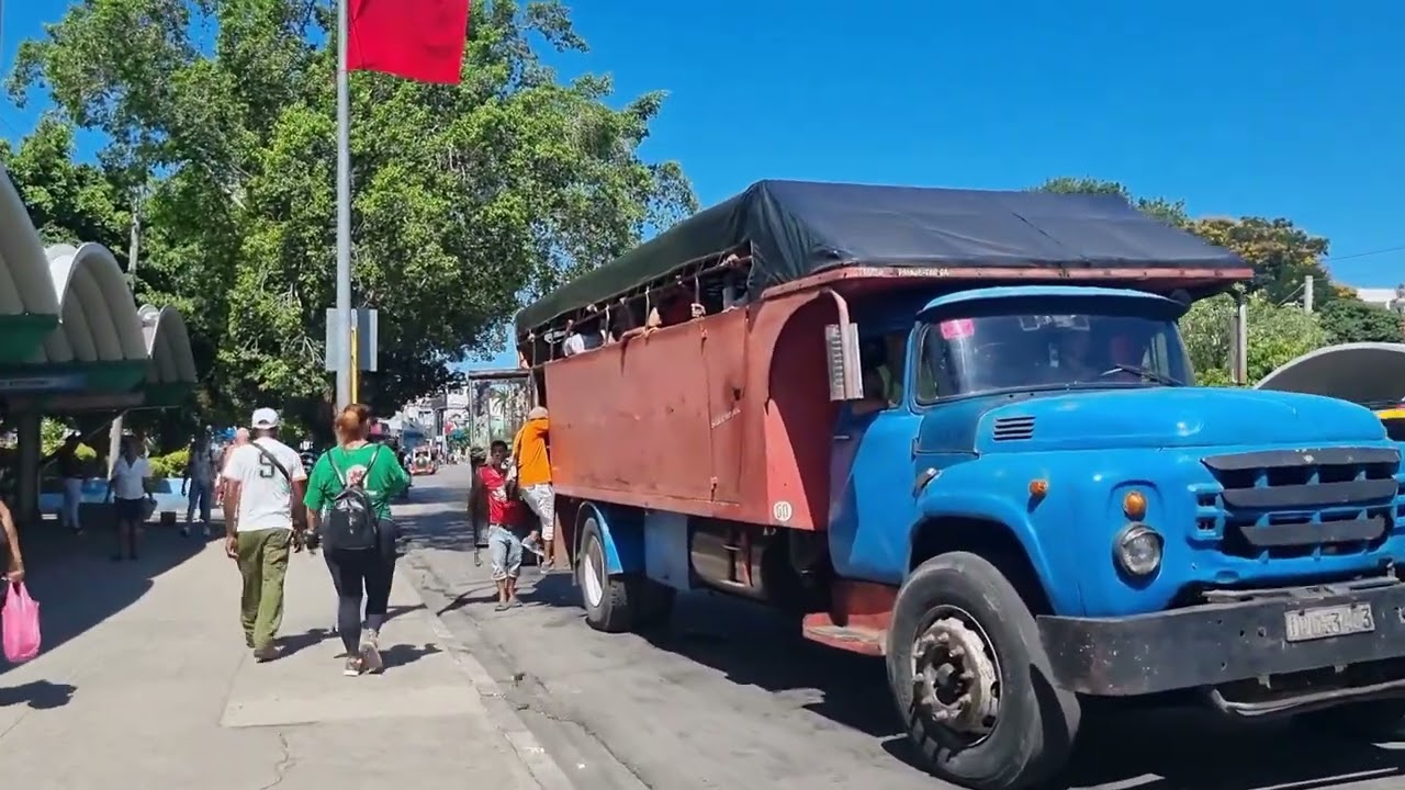 Calle Garzón   SANTIAGO DE CUBA