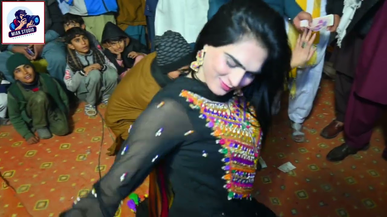 Thori Pe Lai Hay Te Ke Hoya || Aesh Khan || Dance Performance 2025 Mian Studio Sahiwal