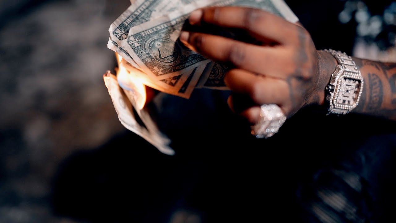 G40 - BLOODY DREAMZ (Official Music Video)