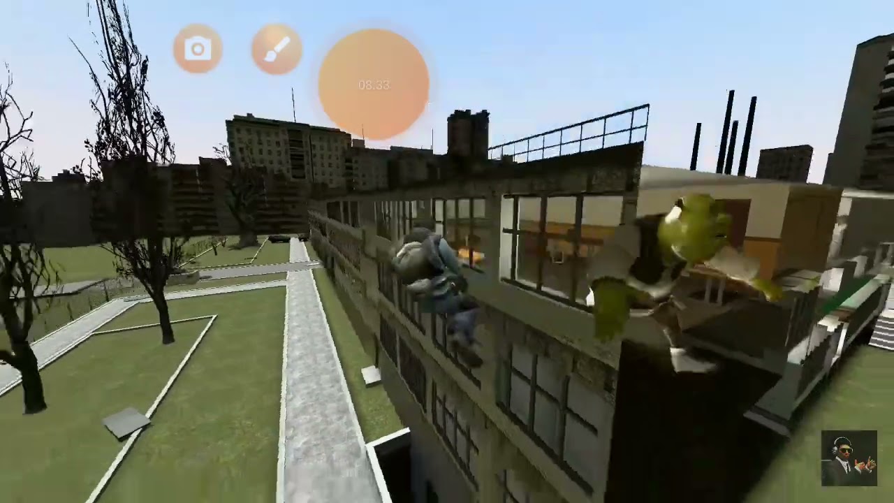 RUNNING AWAY FROM A FAST SHREK AT SCHOOL Garry's mod - mods
