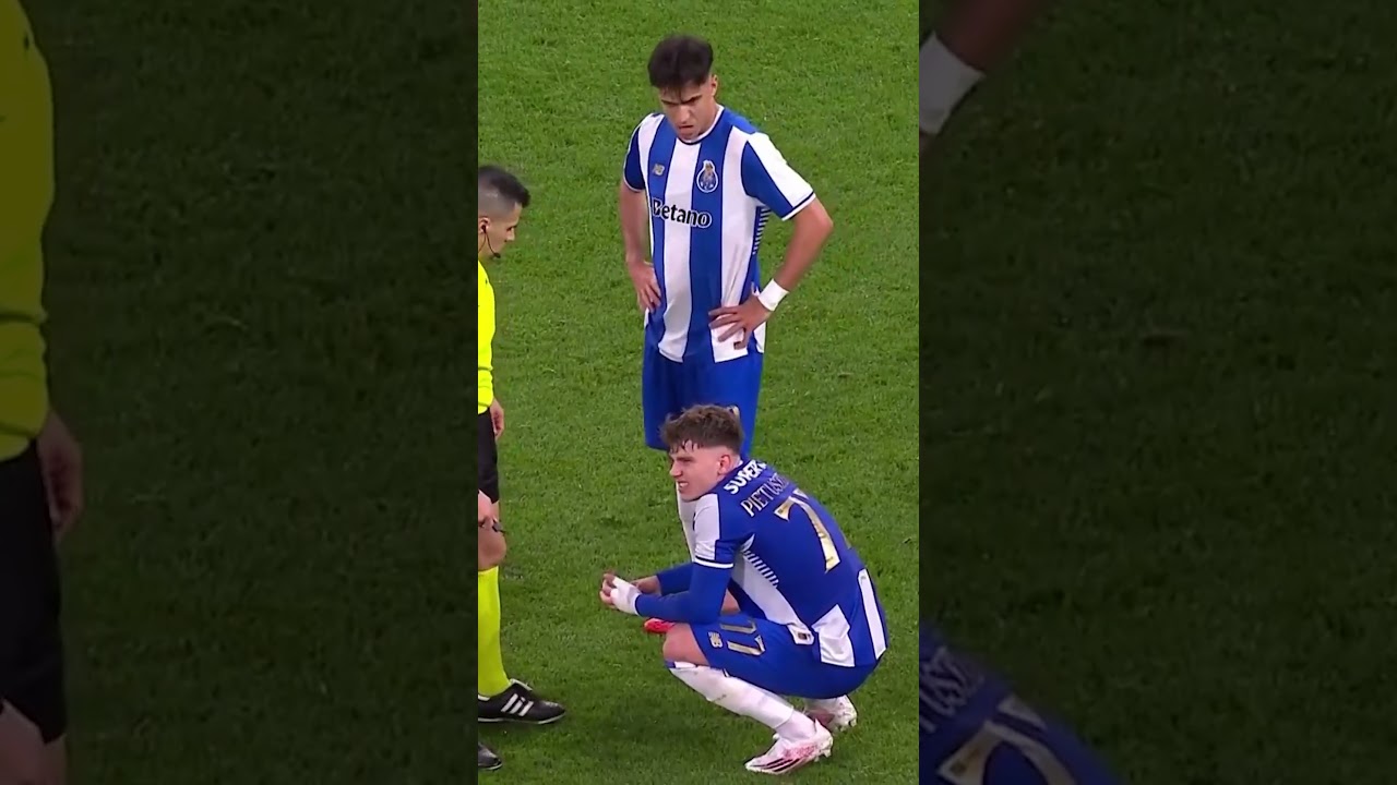 PIETUSZEWSKI SCHODZI Z GRYMASEM B&Oacute;LU NA TWARZY