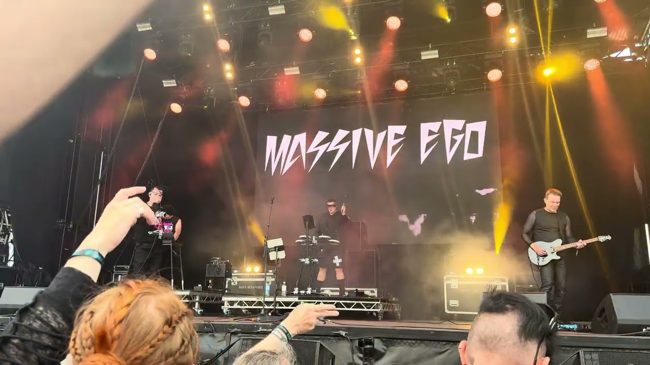 Massive Ego - I Idolize You (Live at Mera Luna 25) [4K]