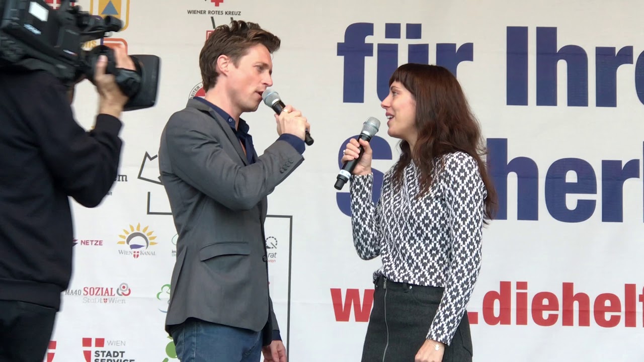 Lukas Perman & Irena Flury - I am from Austria_Sicherheitsfest Wien 2017