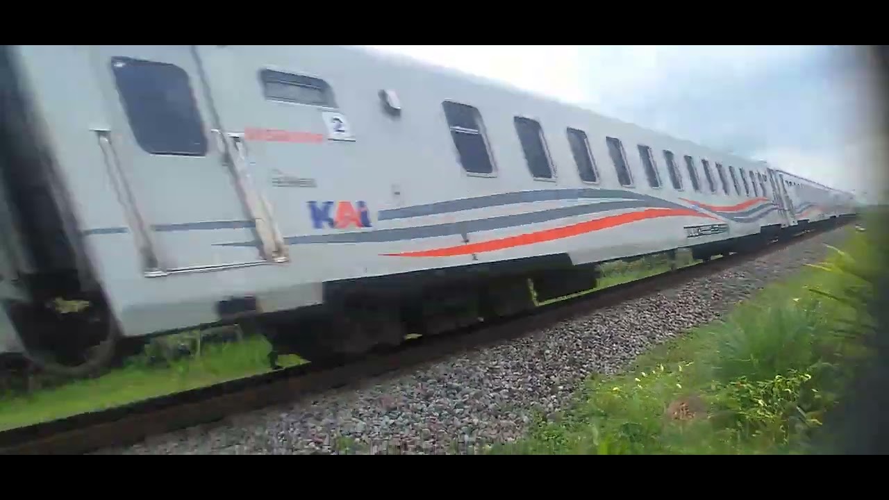 Ka gajayana tambahan gambir malang jam 12 00 di sumbergempol tepat  waktu saat hunting 