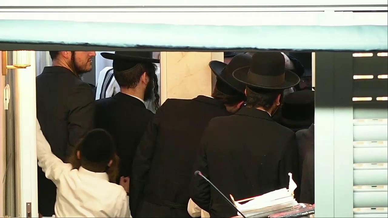 שידור חי - תפילת ערבית שירה ושיעור עם הצדיק הרב ברלנד יום  ה' 15/01/26