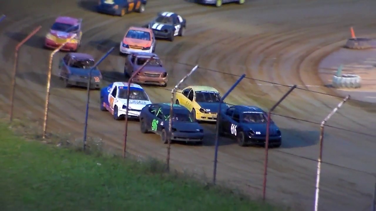 Dog Hollow Speedway - 10/21/17 Four Cylinder Heat Race #1