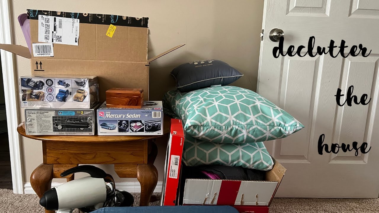 Declutter my house || Removing all the excess || Minimalism-ish