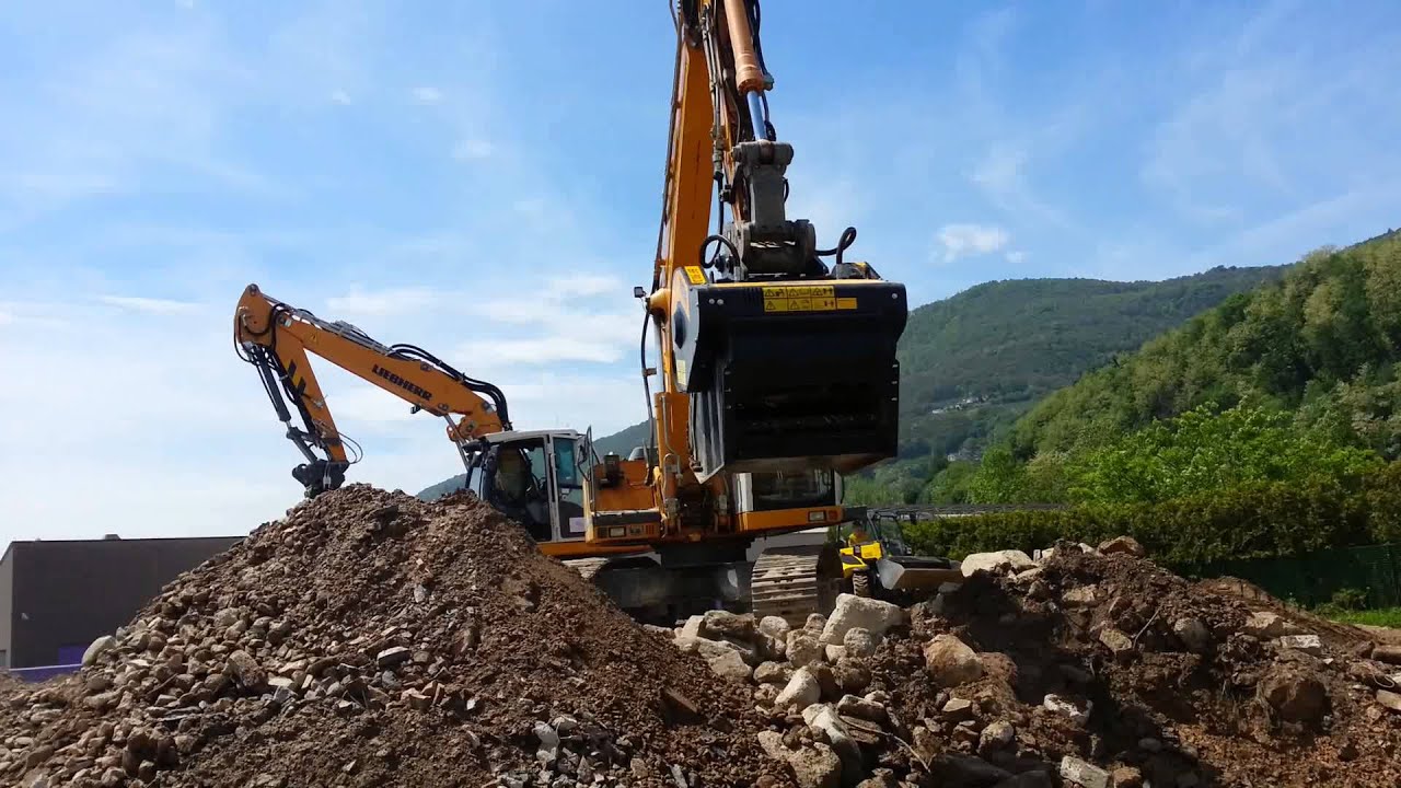La benna frantoio MB modello BF90.3 in Svizzera