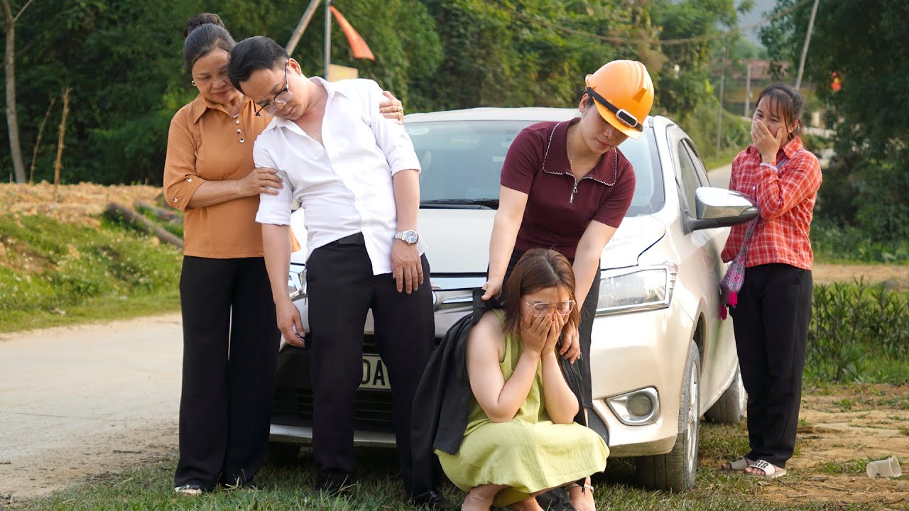 CEO Long and Anna: Anna Waited for CEO Long to Come, But CEO Long did Not Dare to Meet Anna.