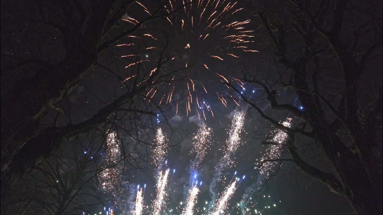 Dikke Vuurwerk show Eindhoven - buurtshow 2025/2026 - 4K Uncut - PM5025 XB4099 XB4134